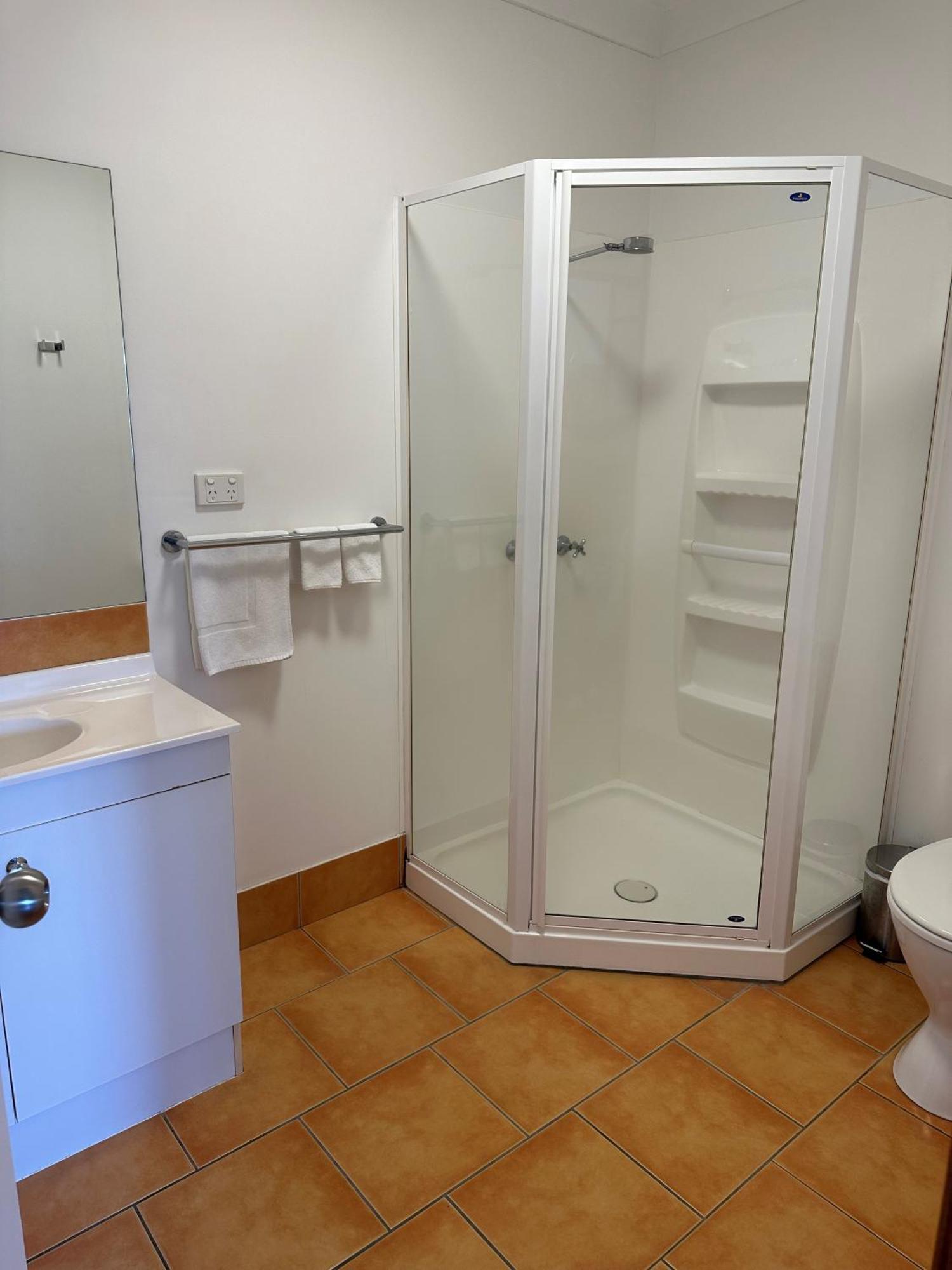 Cardwell Beachfront Motel 외부 사진
