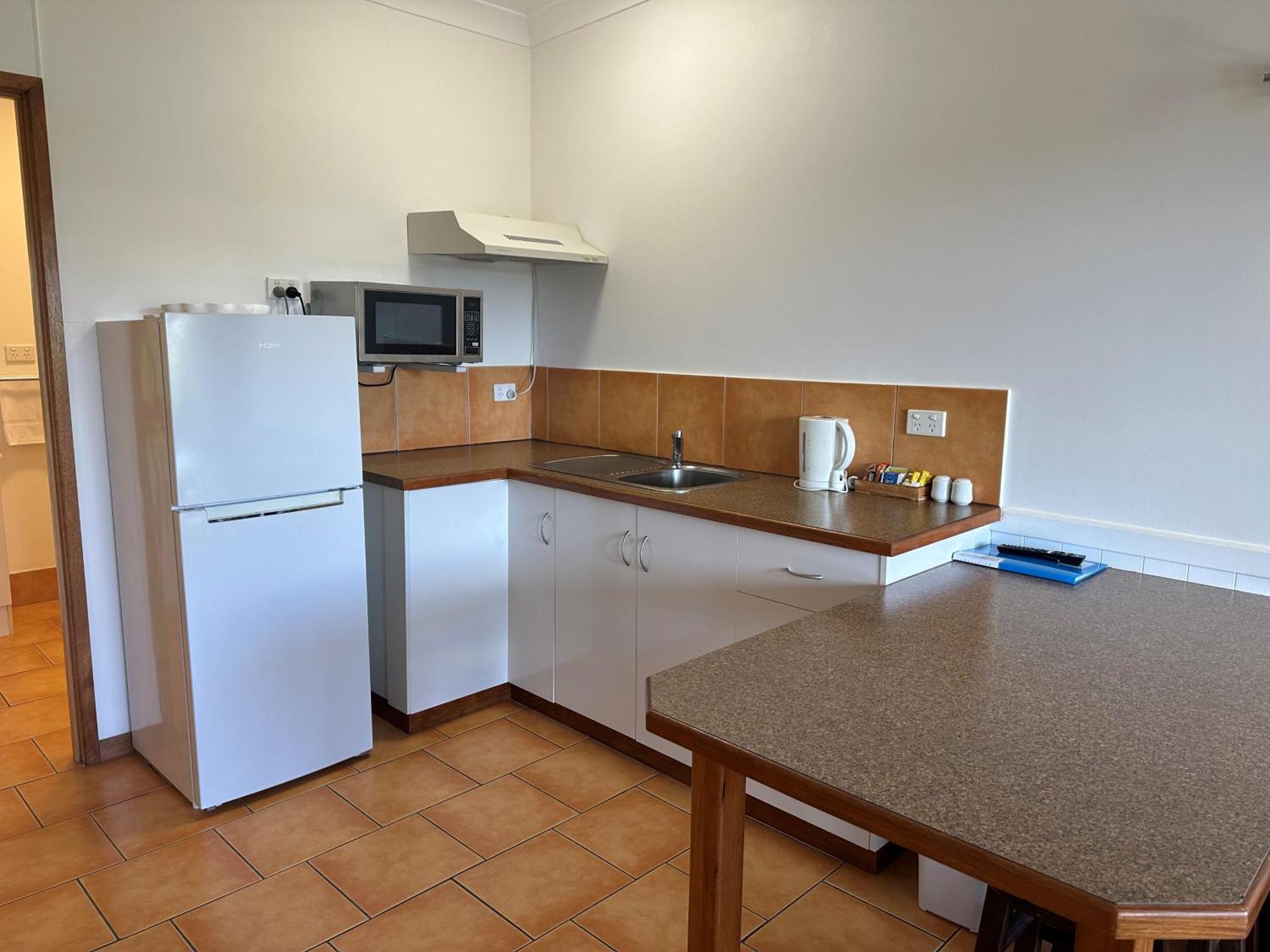 Cardwell Beachfront Motel 외부 사진