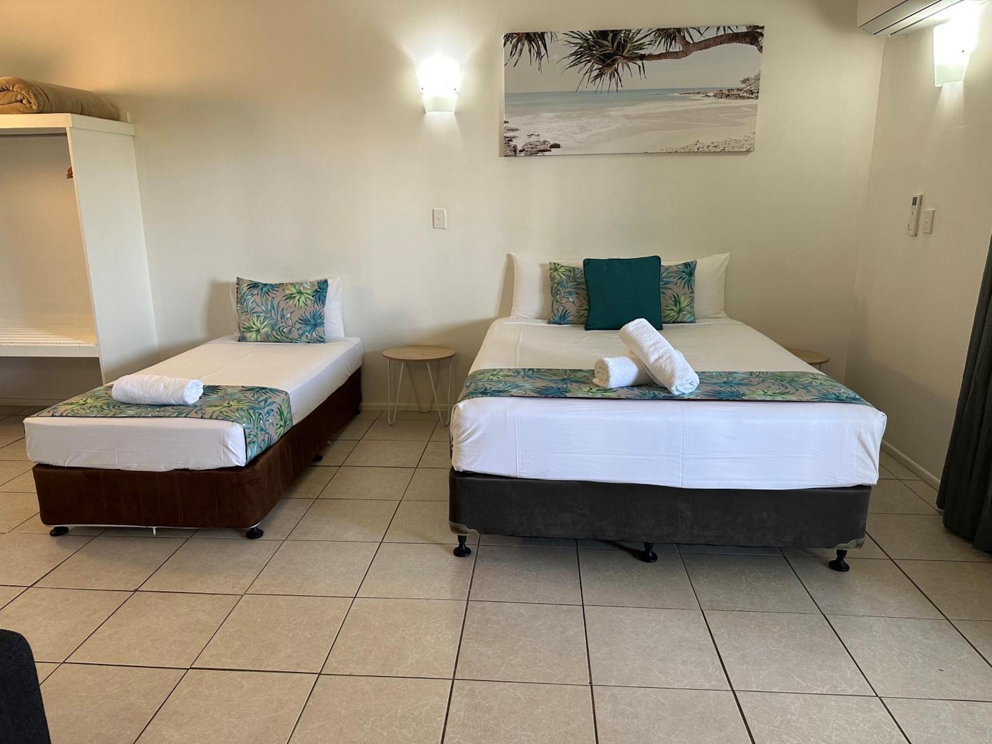 Cardwell Beachfront Motel 외부 사진