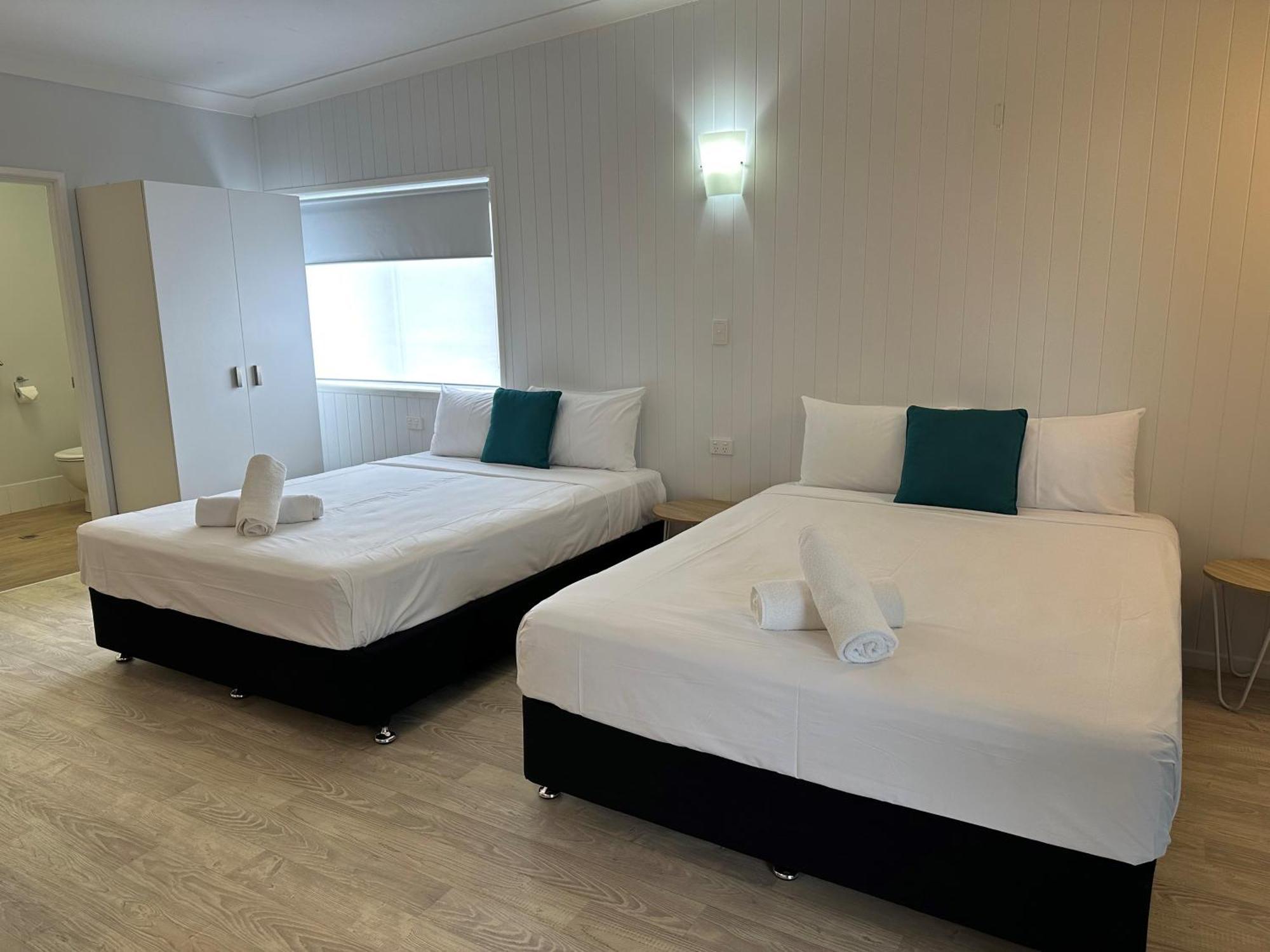 Cardwell Beachfront Motel 외부 사진