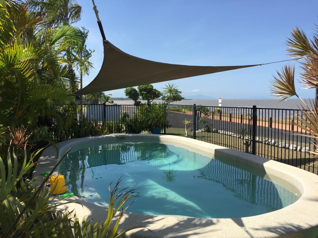 Cardwell Beachfront Motel 외부 사진