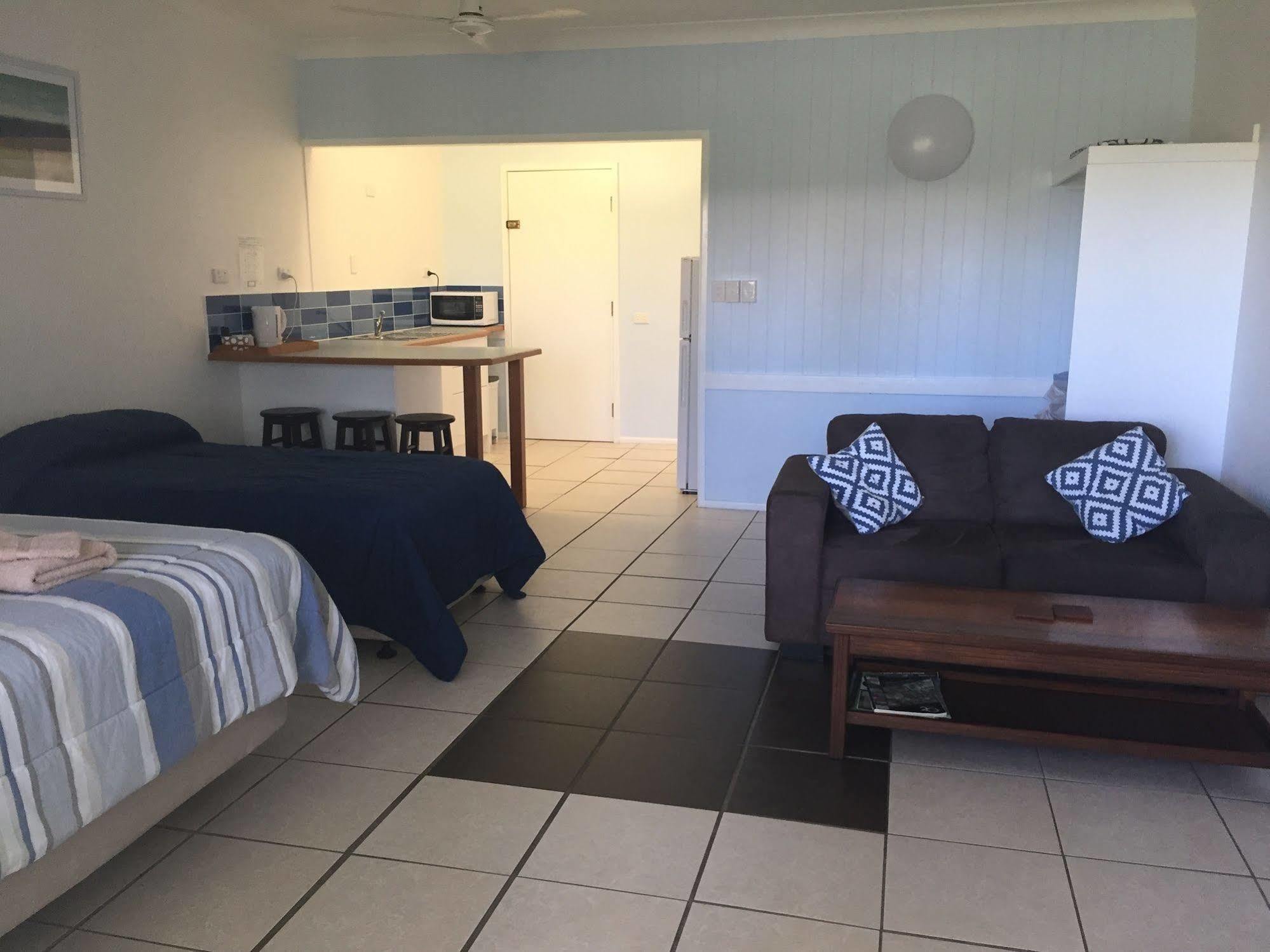 Cardwell Beachfront Motel 외부 사진