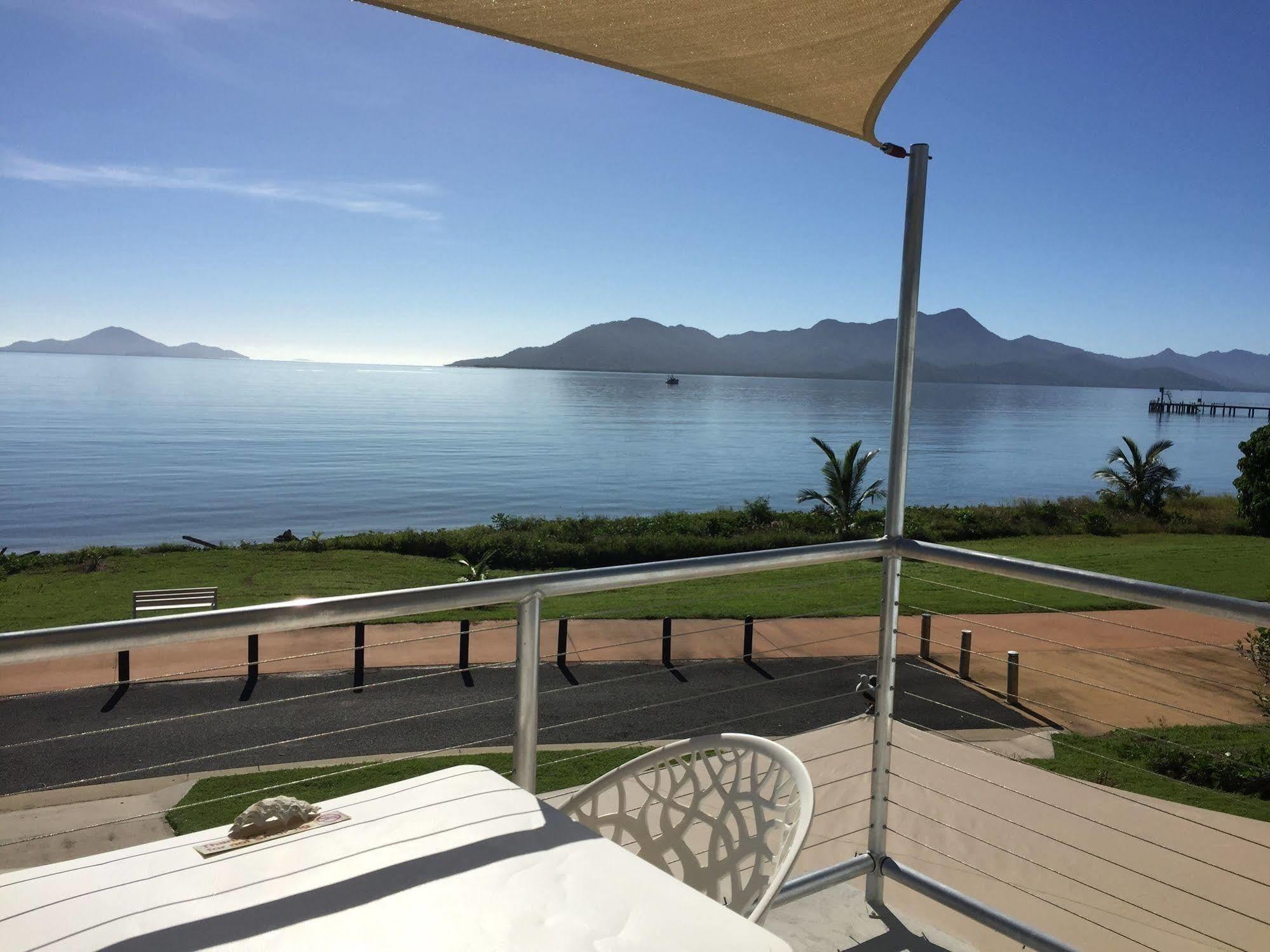 Cardwell Beachfront Motel 외부 사진